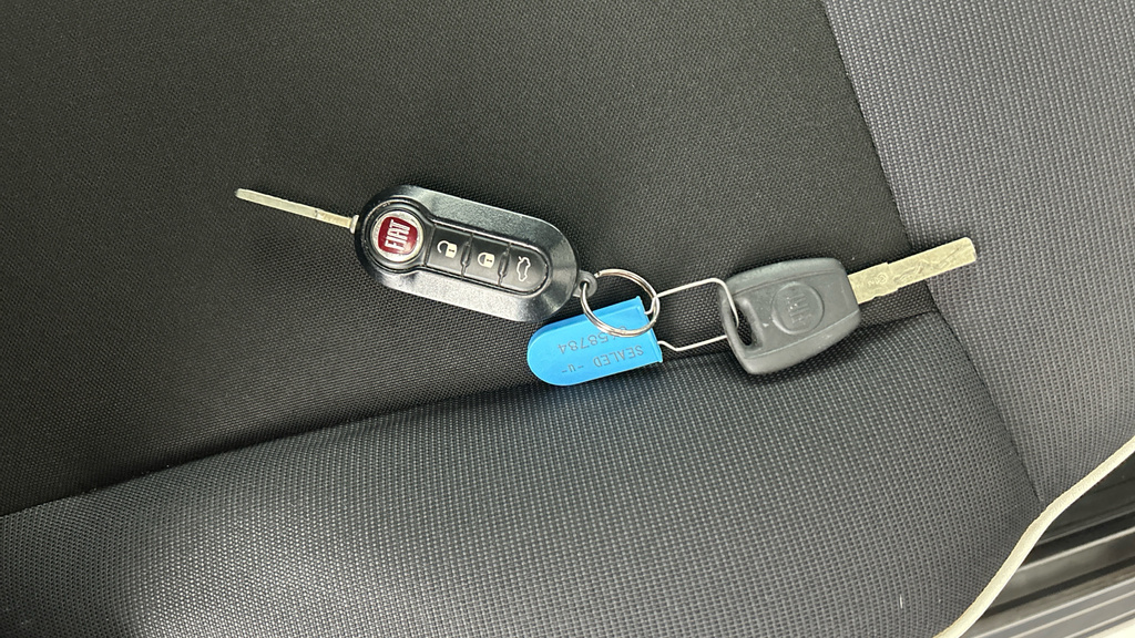Fiat 500 1.0 Mild Hybrid Lounge Grey #25