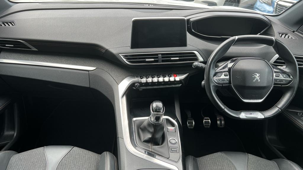 Peugeot 3008 Suv White #11