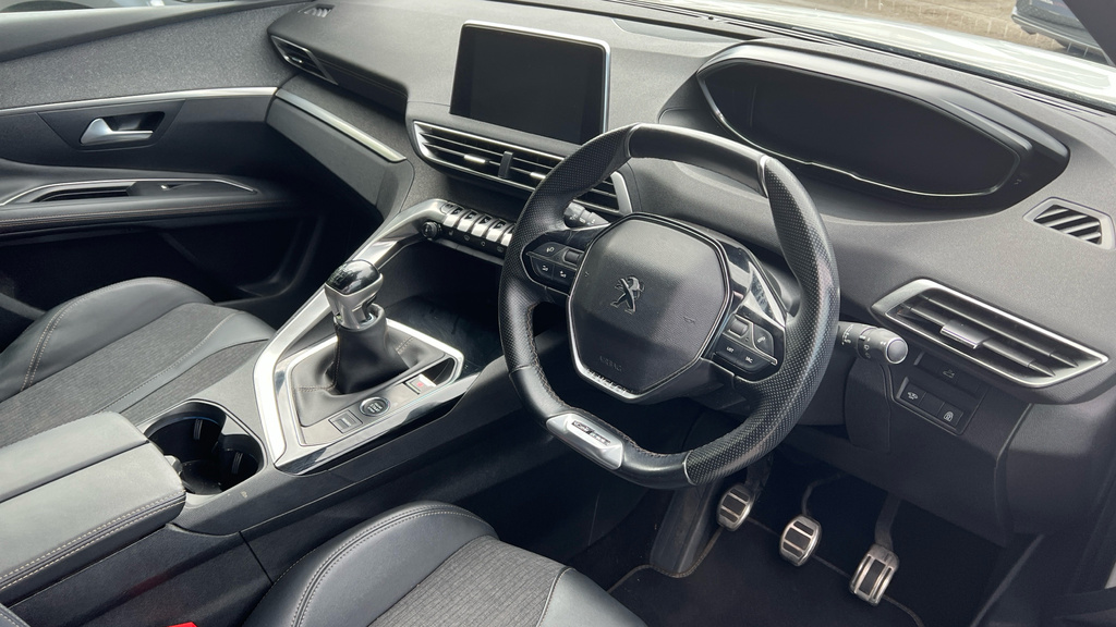 Peugeot 3008 Suv White #9