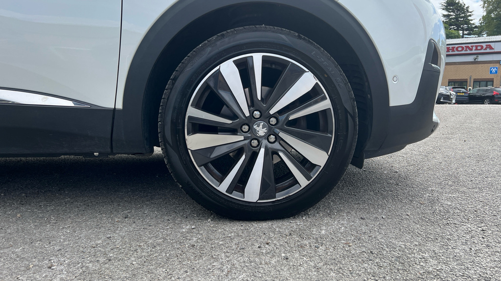 Peugeot 3008 Suv White #25