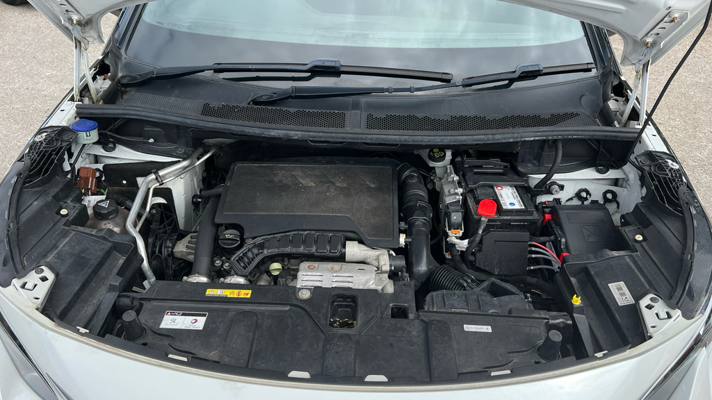 Peugeot 3008 Suv White #21