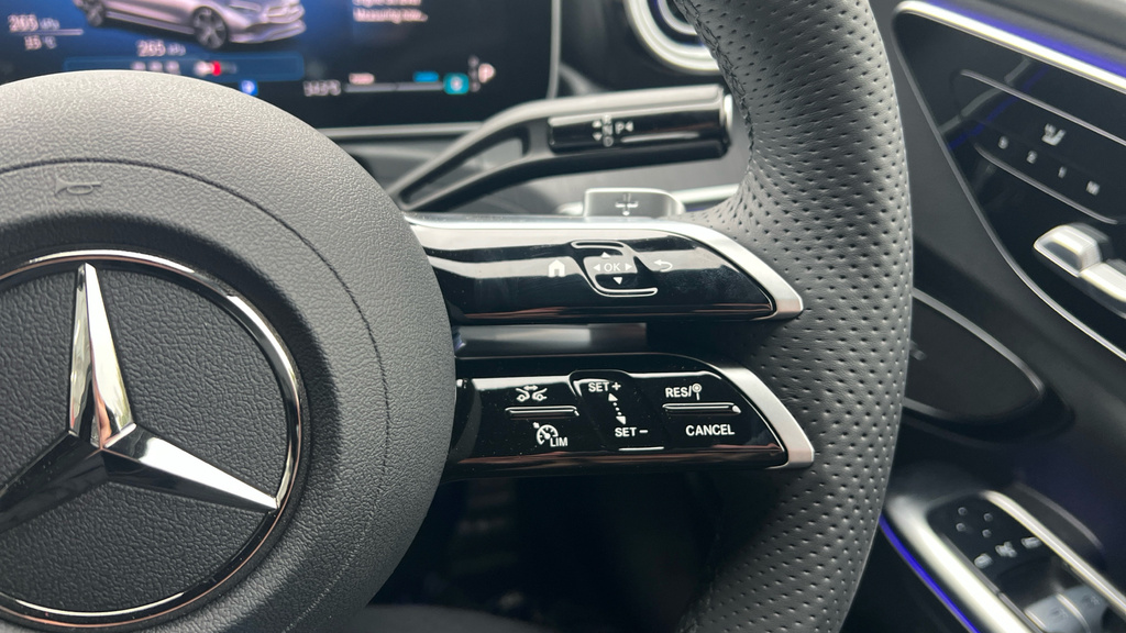 Mercedes-Benz C Class C200 Amg Line 9G-tronic 2025 Black #43