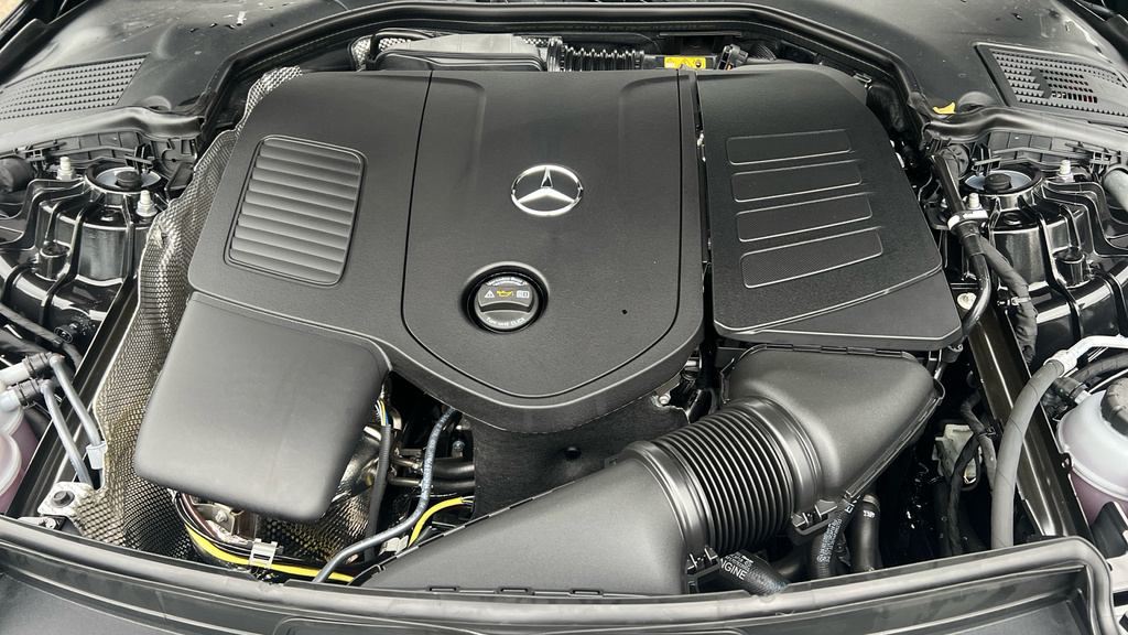 Mercedes-Benz C Class C200 Amg Line 9G-tronic 2025 Black #25