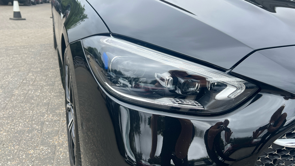 Mercedes-Benz C Class C300e Urban Edition 9G-tronic Black #24