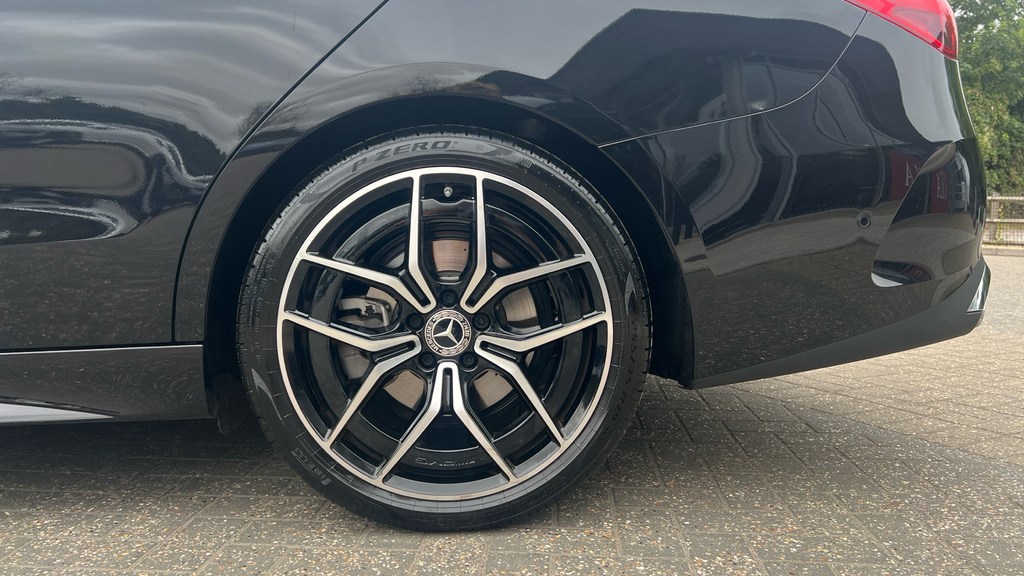 Mercedes-Benz C Class C300e Urban Edition 9G-tronic Black #18