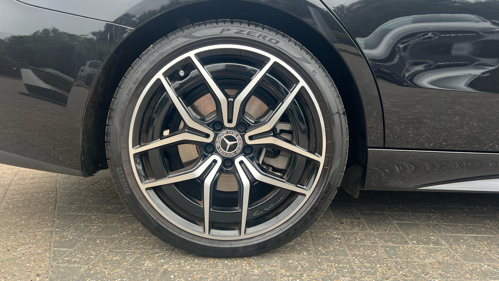 Mercedes-Benz C Class C300e Urban Edition 9G-tronic Black #19