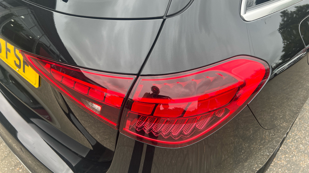 Mercedes-Benz C Class C300e Urban Edition 9G-tronic Black #26