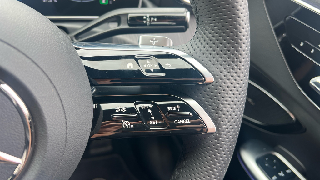 Mercedes-Benz C Class C300e Urban Edition 9G-tronic Black #65