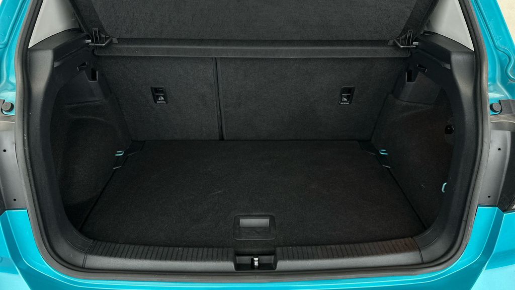 Volkswagen T-Cross 1.0 Tsi 95Ps Se Hatchback Black #20