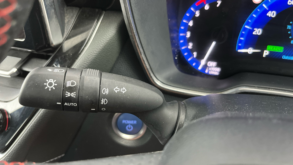 Toyota Corolla 1.8 Vvt-i Hybrid Icon Tech Cvt White #13