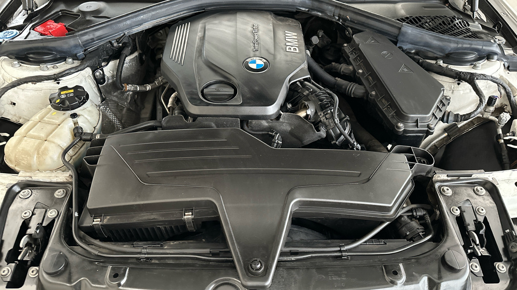BMW 3 Series 2.0 330E 7.6Kwh M Sport Blue #20