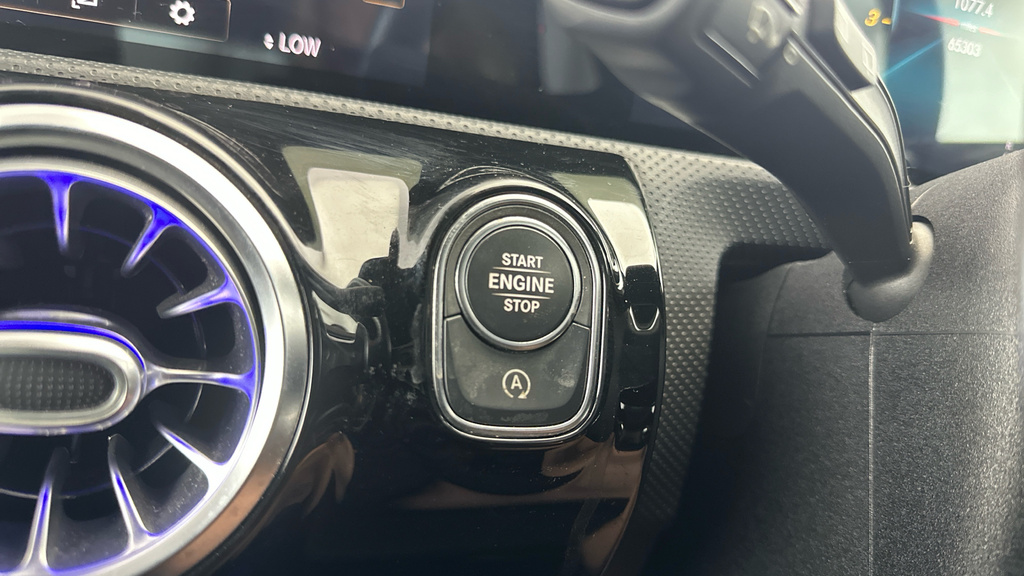 Mercedes-Benz A Class 1.5 A180d Amg Line Euro 6 Ss White #11