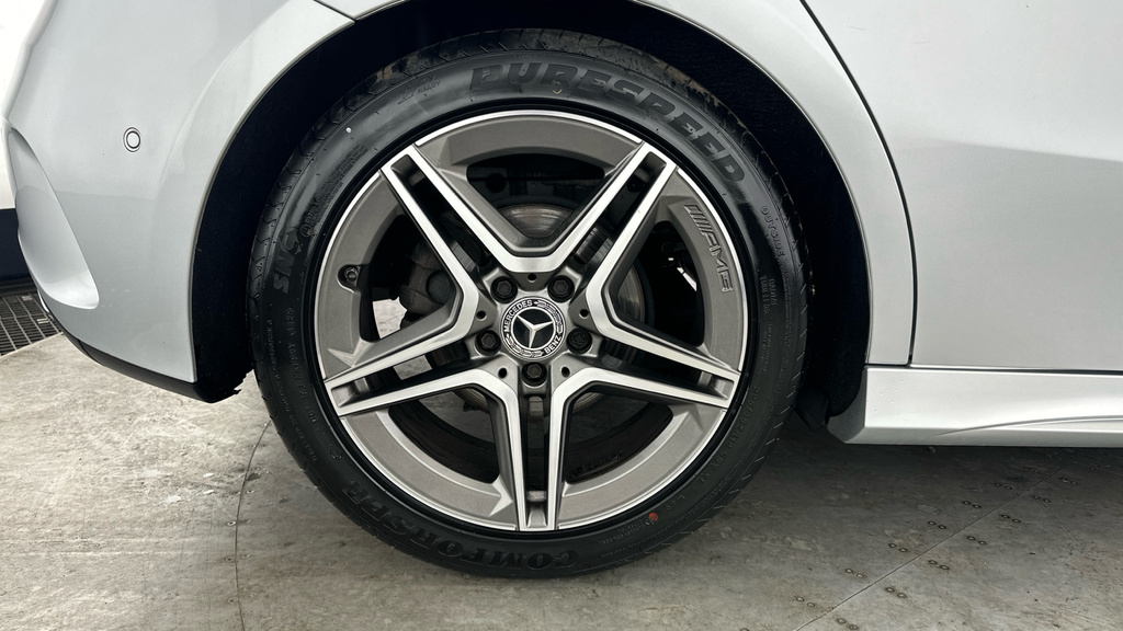 Mercedes-Benz A Class 1.5 A180d Amg Line Euro 6 Ss White #30