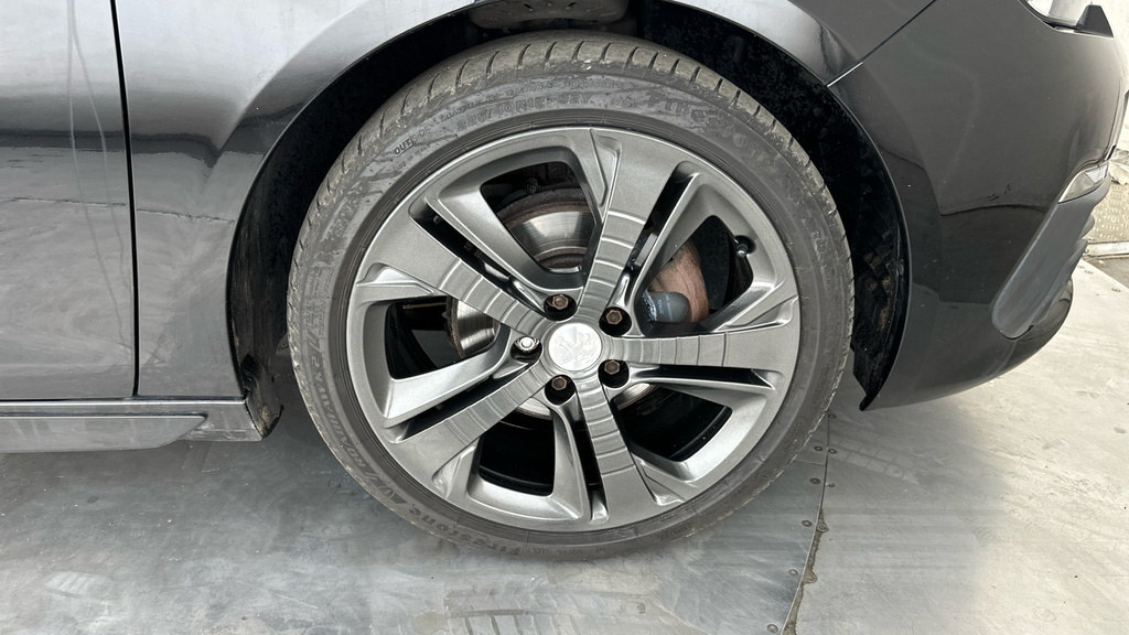 Peugeot 308 1.2 Puretech 130 Gt Line Grey #30