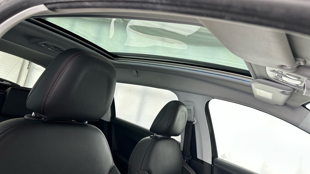Peugeot 2008 2008 Allure 1.2 130 Black #5