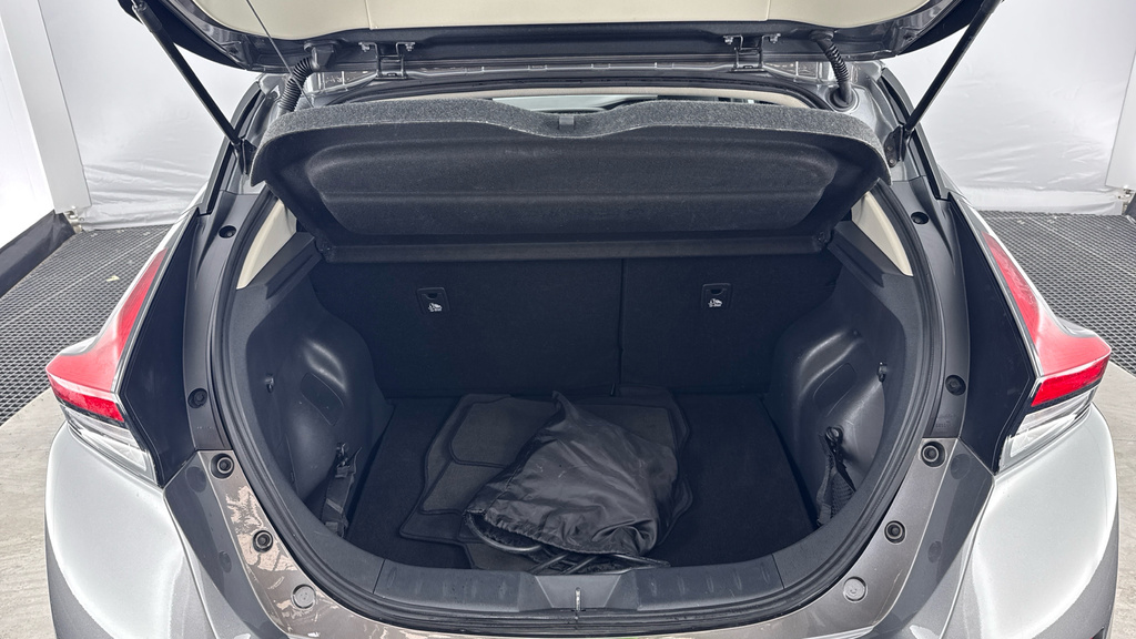 Nissan Leaf 110Kw Tekna 39Kwh Black #15