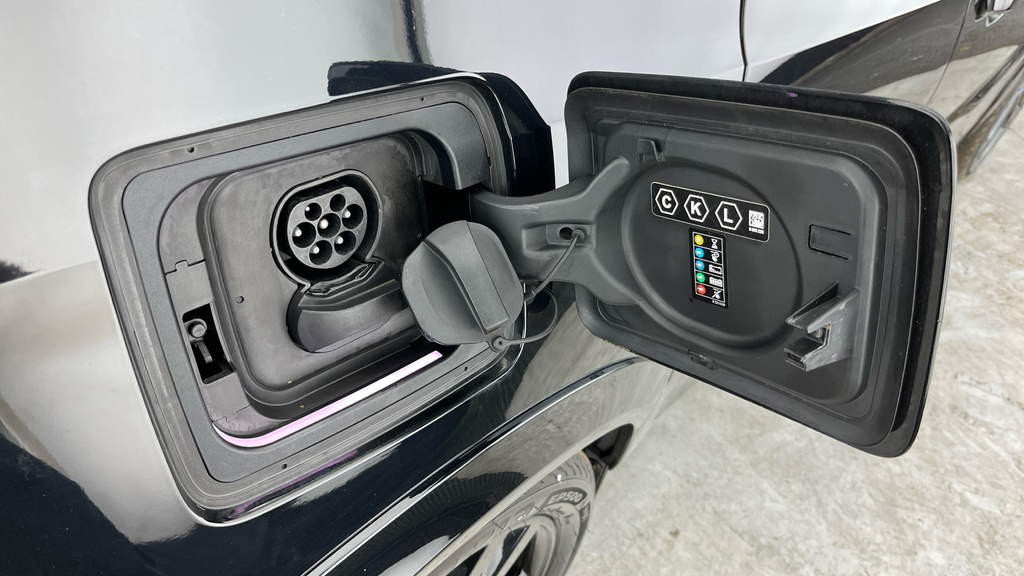 BMW i3 135Kw S 33Kwh Lodge Interior World Grey #29