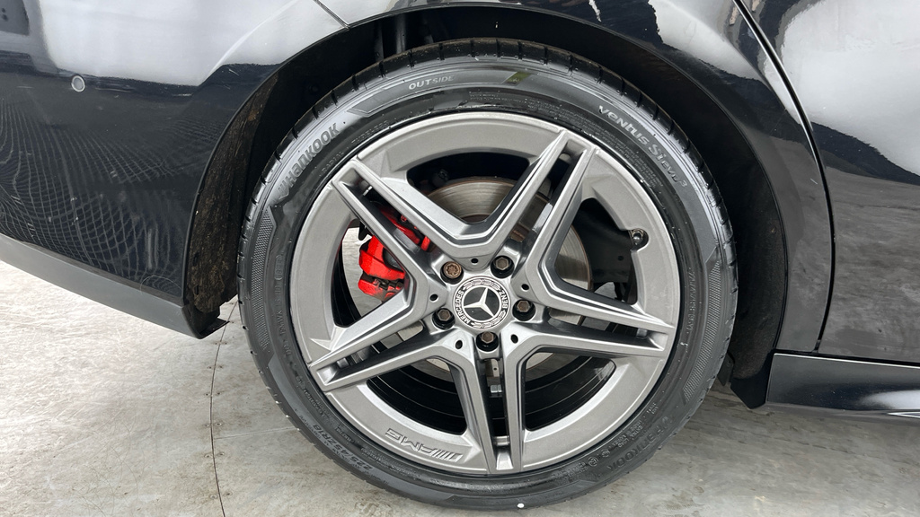 Mercedes-Benz CLA Class Saloon 1.3 Cla180 Amg Line Premium Plus 2 Coupe Black #25