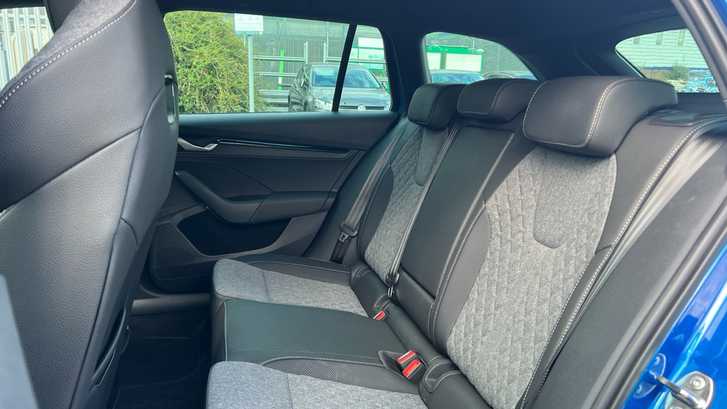 Skoda Octavia 2.0 Tdi 150 Sportline Dsg Silver #25