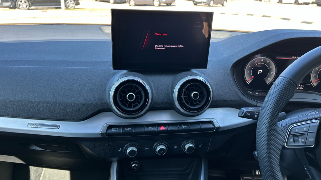 Audi Q2 35 Tfsi Sport S Tronic 2025 Black #15
