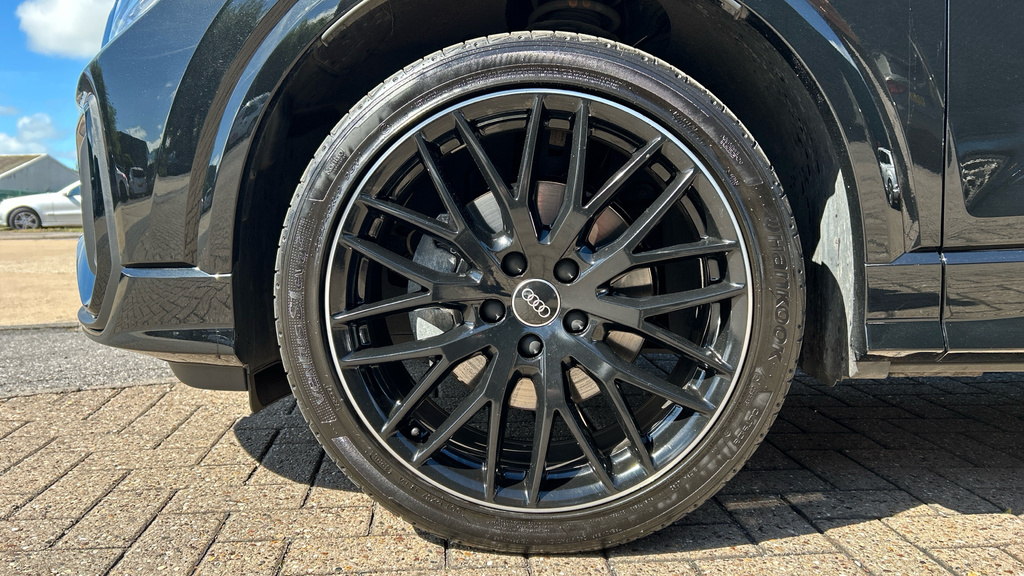 Audi Q2 35 Tfsi Sport S Tronic 2025 Black #21