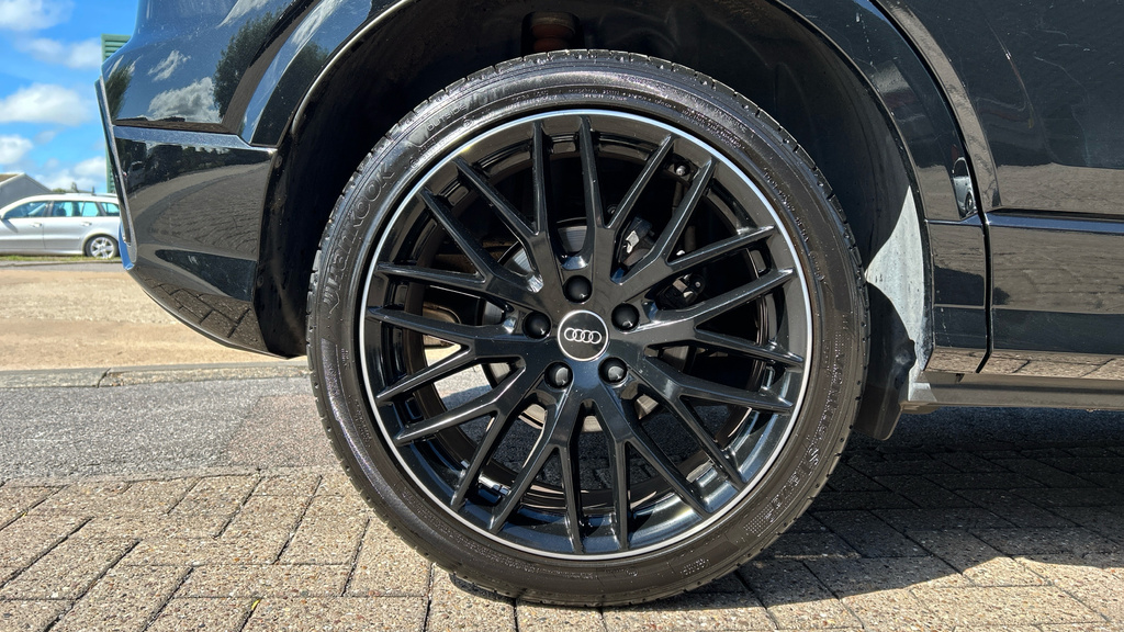 Audi Q2 35 Tfsi Sport S Tronic 2025 Black #23