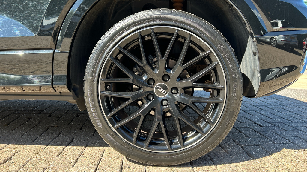 Audi Q2 35 Tfsi Sport S Tronic 2025 Black #22