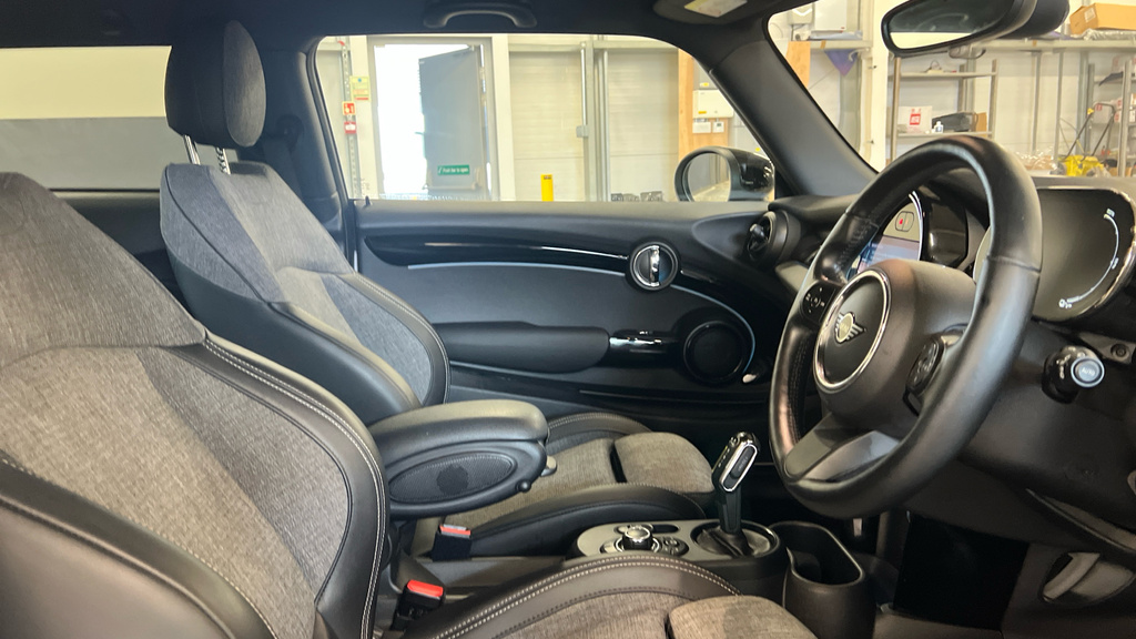Mini Hatch F56 Mini 3-Door Cooper Sport Lci II Red #18