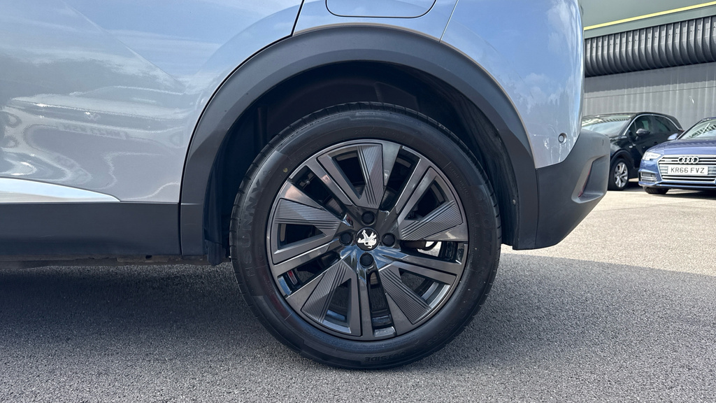 Peugeot e-2008 100Kw Allure 50Kwh  #32