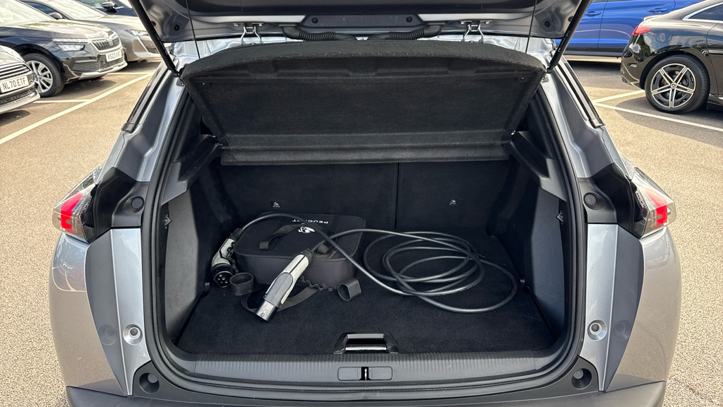 Peugeot e-2008 100Kw Allure 50Kwh  #29