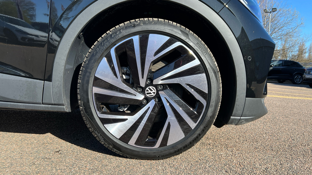 Volkswagen ID.4 210Kw 4Motion Match Pro 77Kwh Silver #23