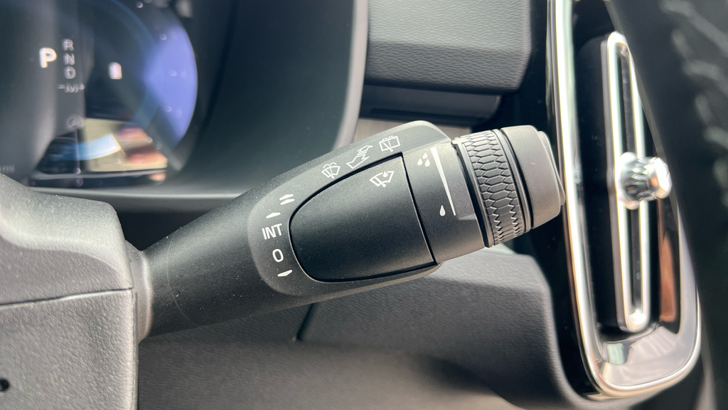 Volvo XC40 B4 Plus Dark - Mild Hybrid 360 Degree #17