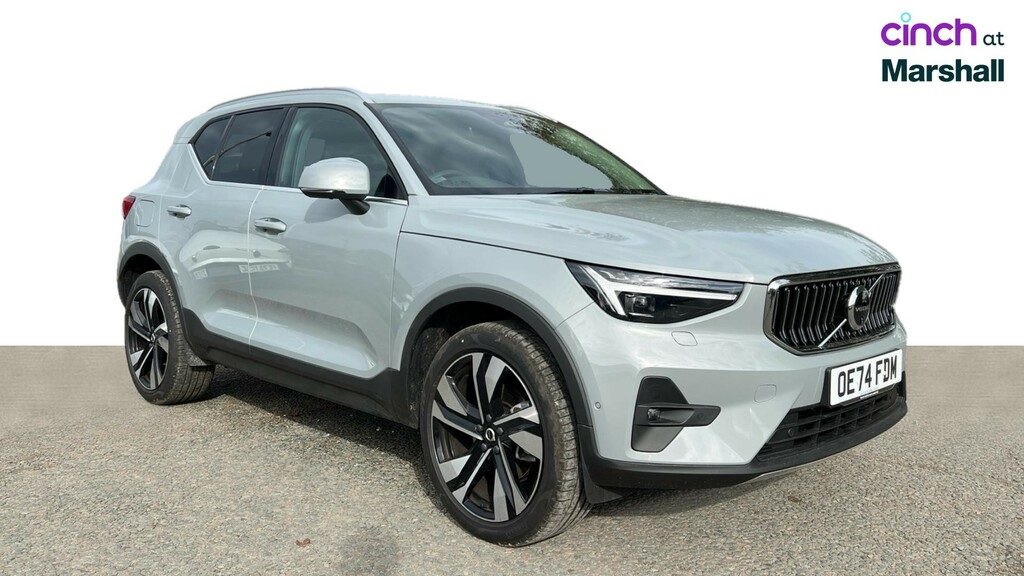 Volvo XC40 B4 Plus Dark - Mild Hybrid 360 Degree #1
