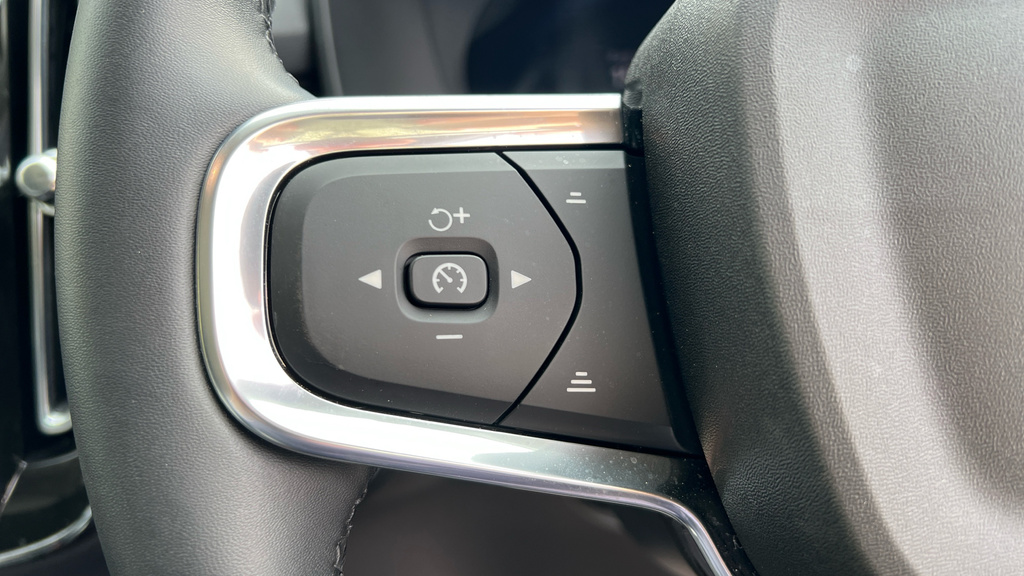 Volvo XC40 B4 Plus Dark - Mild Hybrid 360 Degree #22