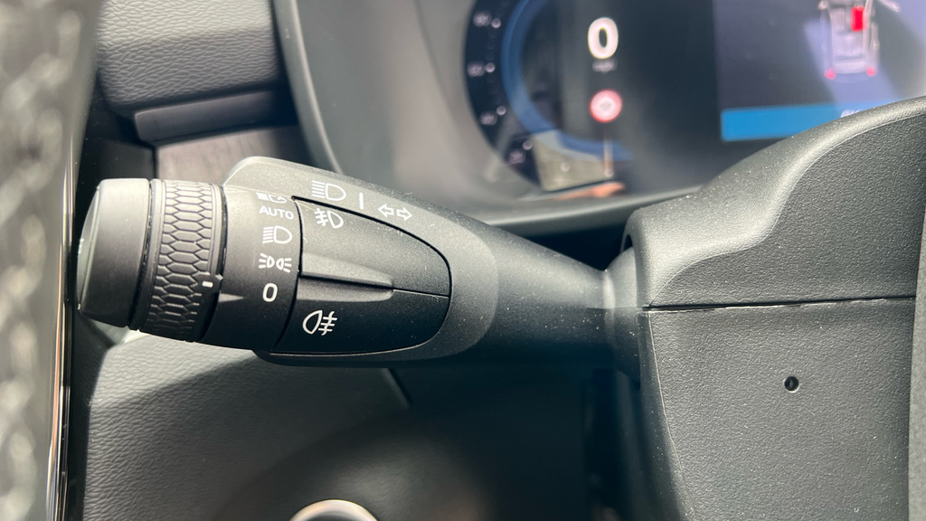 Volvo XC40 B4 Plus Dark - Mild Hybrid 360 Degree #16