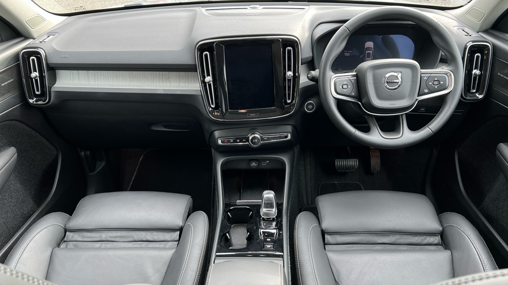 Volvo XC40 B4 Plus Dark - Mild Hybrid 360 Degree #25