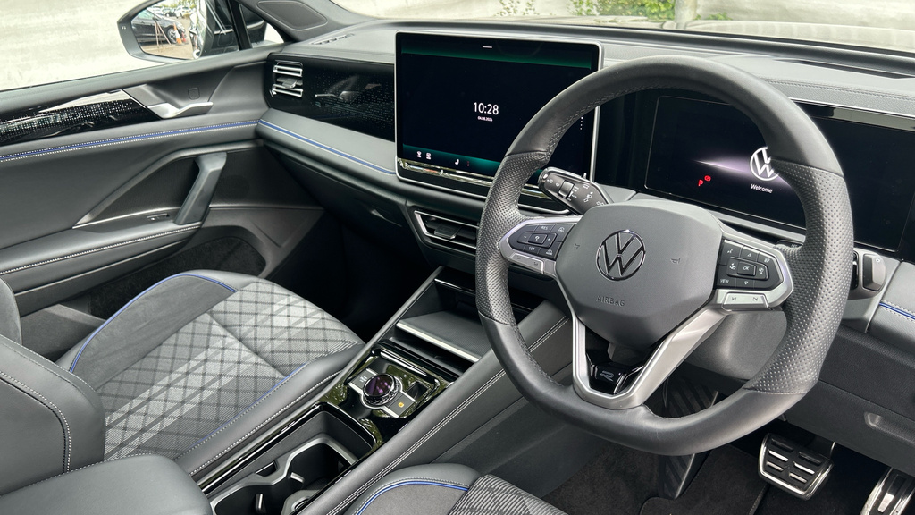 Volkswagen Tiguan Match Silver #9