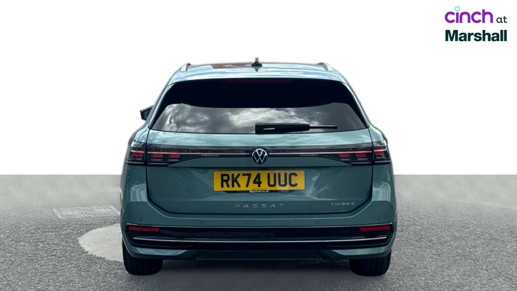 Volkswagen Passat 1.5 Tsi Ehybrid 272 R-line Dsg Black #4