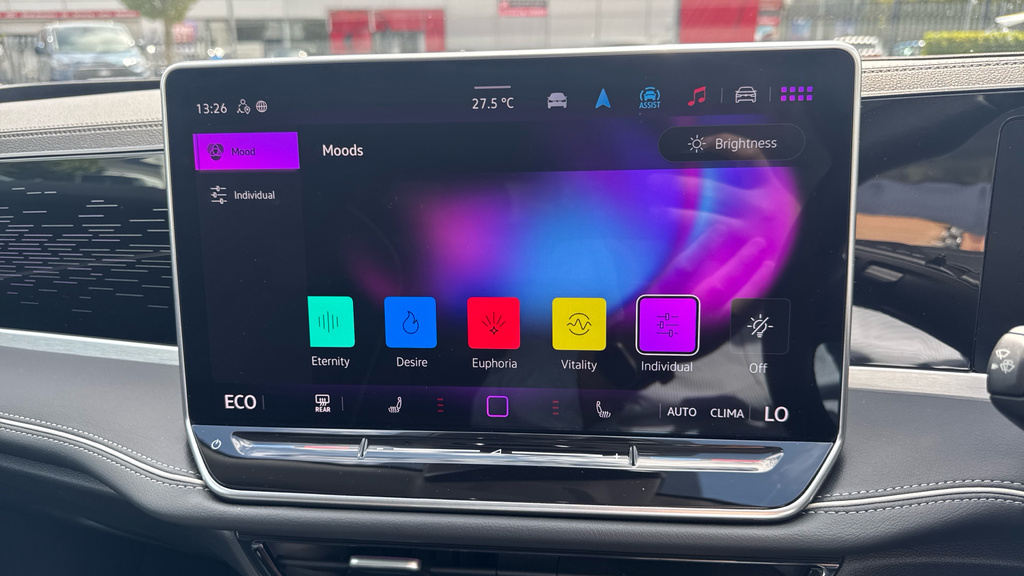 Volkswagen Passat 1.5 Tsi Ehybrid 272 R-line Dsg Black #44