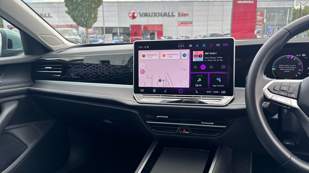 Volkswagen Passat 1.5 Tsi Ehybrid 272 R-line Dsg Black #12