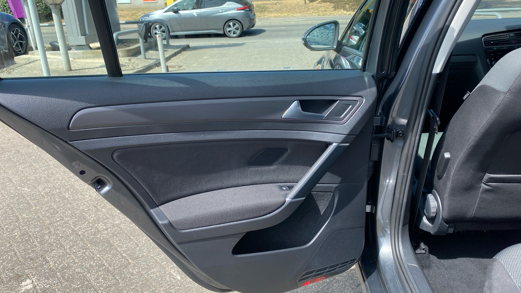 Volkswagen Golf 1.6 Tdi Se Nav Euro 6 Ss Black #22