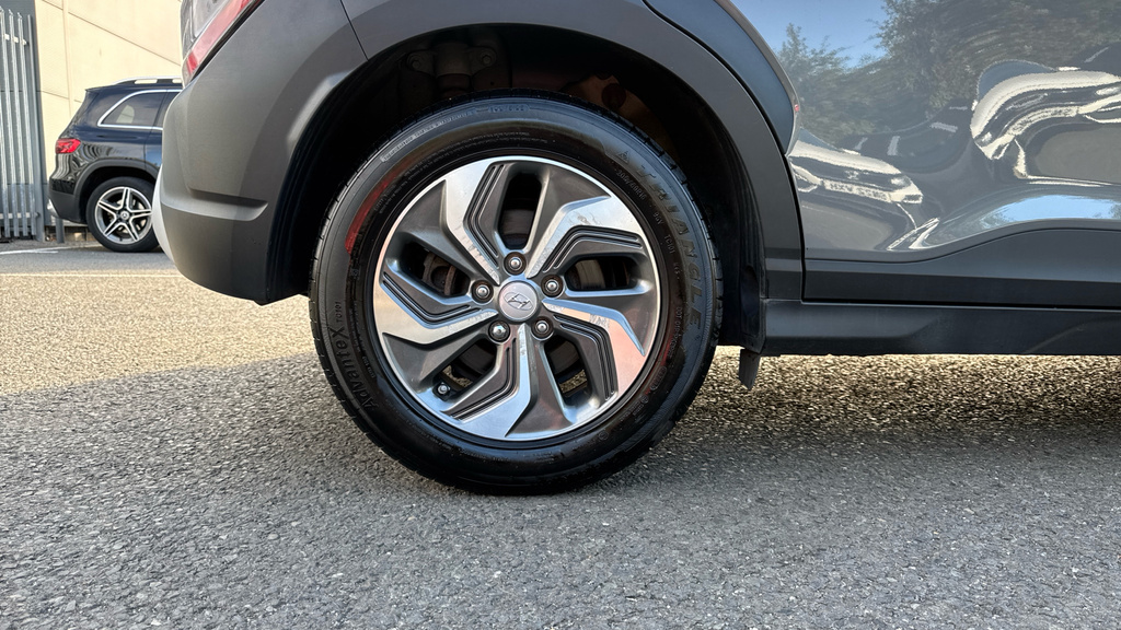 Hyundai Kona Kona Premium Ev Red #19