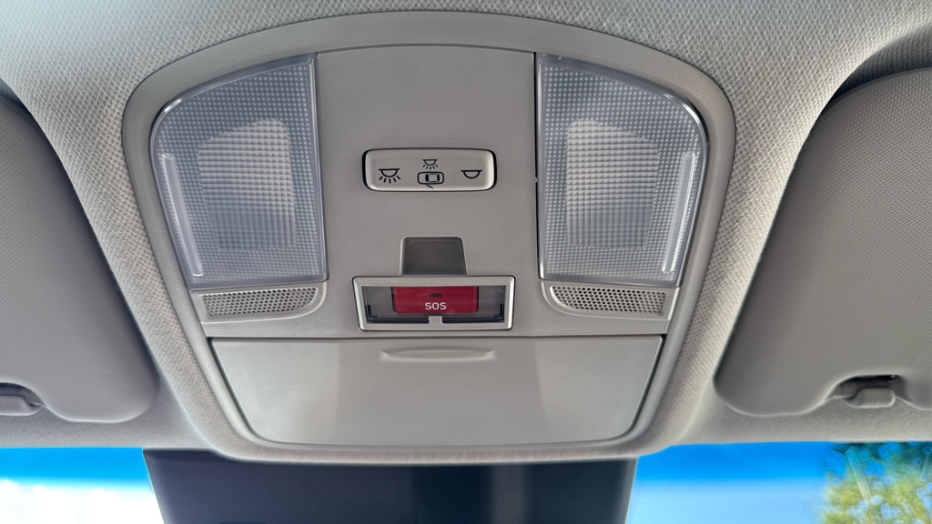 Hyundai Kona Kona Premium Ev Red #30
