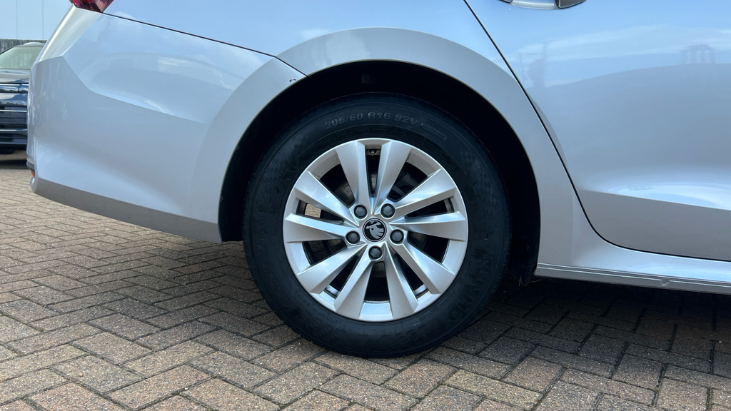 Skoda Octavia 1.5 Tsi 150 E-tec Sportline Dsg - 2025 25 Grey #18