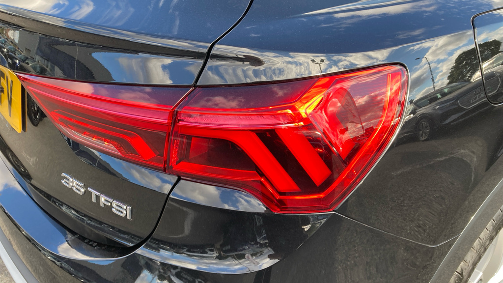 Audi Q3 35 Tfsi Black Edition S Tronic 20 Alloy Black #35