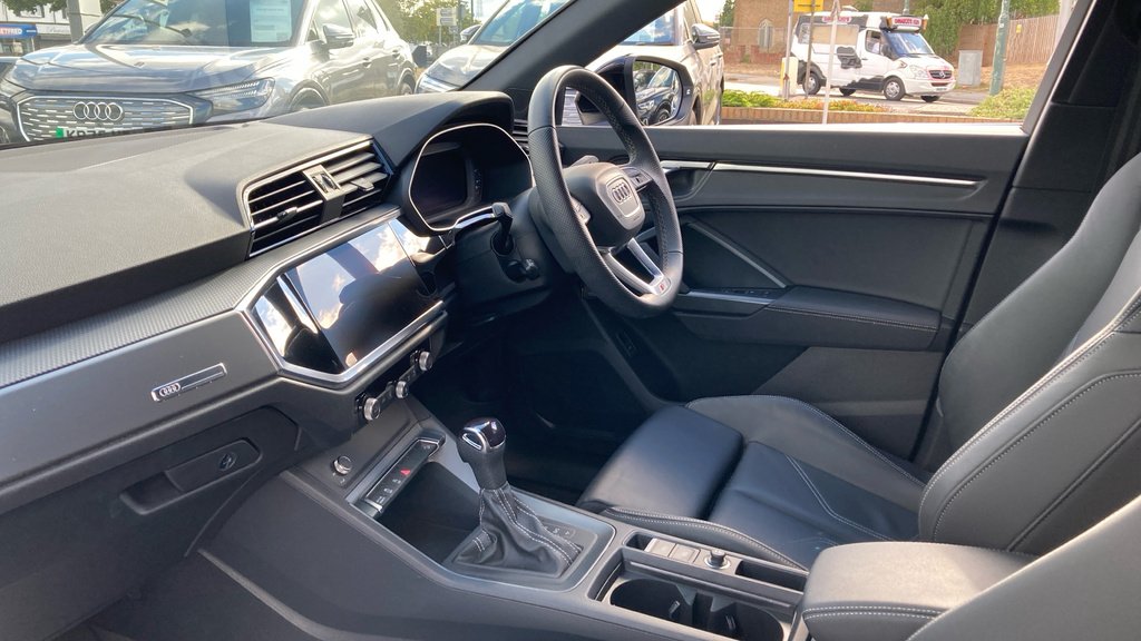 Audi Q3 35 Tfsi Black Edition S Tronic 20 Alloy Black #10
