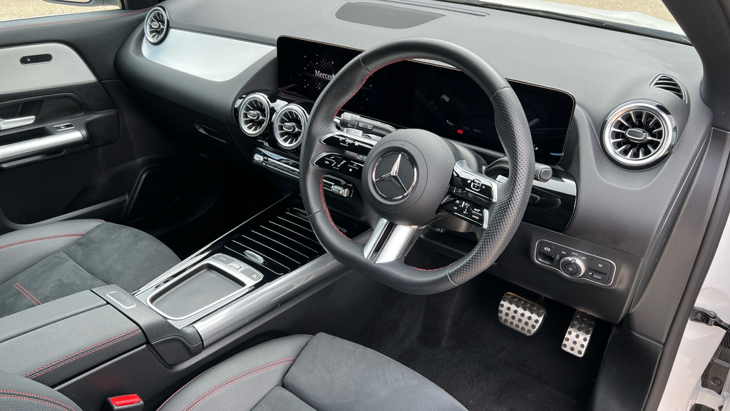 Mercedes-Benz GLA Class 2.0 Gla200d Amg Line Executive 8G-dct Euro 6 S Black #13
