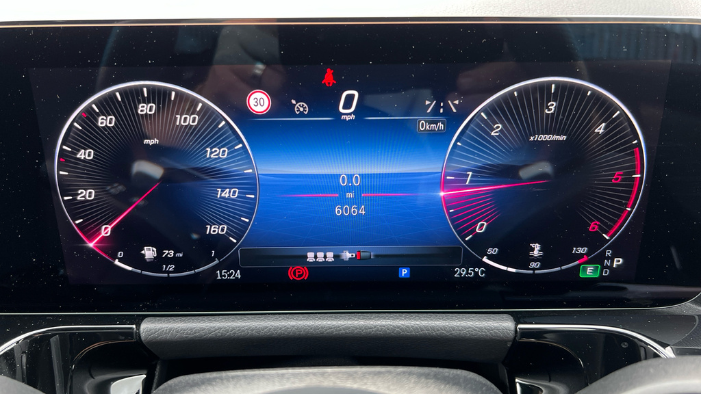 Mercedes-Benz GLA Class 2.0 Gla200d Amg Line Executive 8G-dct Euro 6 S Black #29