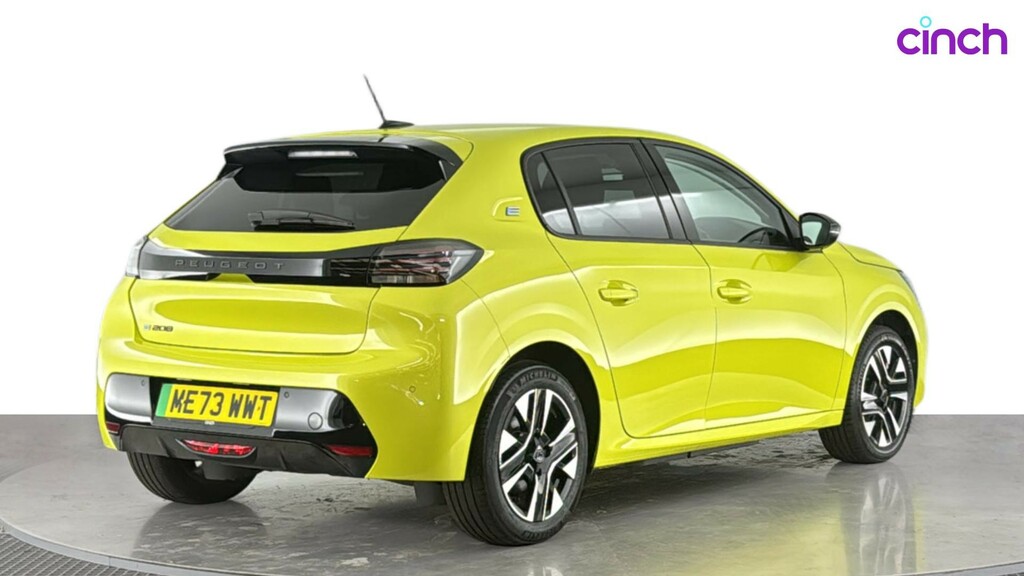 Peugeot e-208 100Kw Allure 50Kwh Yellow #3