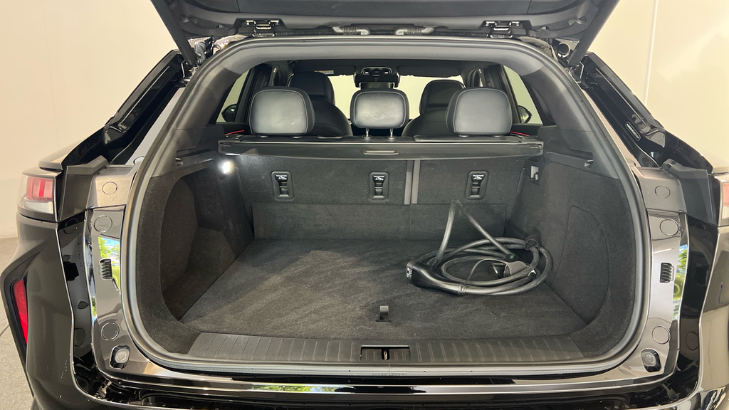 Omoda 9 1.5T Shs 34.46Kwh Noble Suv Plug In Hyb White #15